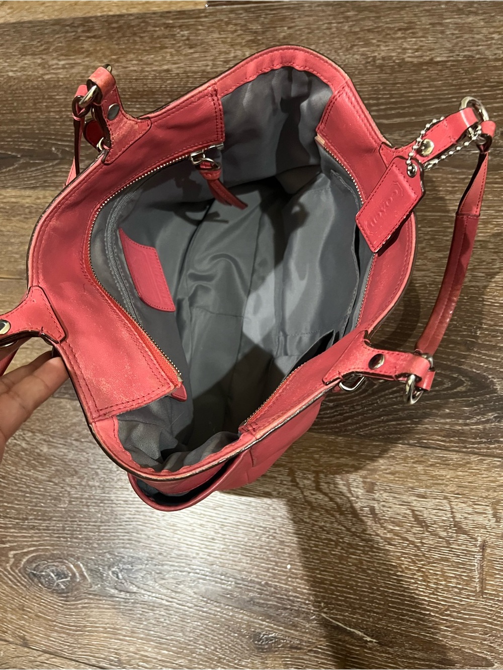 Coach east west gallery Coral pink Leather Tote with Logo Plaque - Picture 6 of 12
